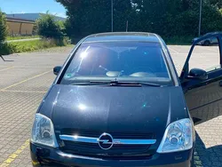 Schwarz Gebraucht 2004 Opel Meriva Van / Kleinbus | 1.750 € (Fairer Preis)