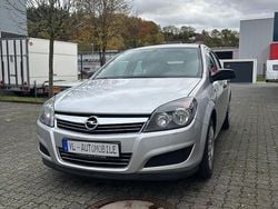 Silber Gebraucht 2009 Opel Astra Selection Kleinwagen | 2.500 € (Fairer Preis)