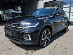 Deep black perleffekt (schwarz) (schwarz Gebraucht 2024 VW T-Roc R-line SUV | 36.880 € (Teuer)