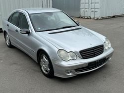 Silber Gebraucht 2005 Mercedes C180 Limousine | 1.690 € (Superpreis)