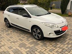 Weiß Gebraucht 2012 Renault Mégane III Luxe Limousine | 3.900 € (Guter Preis)