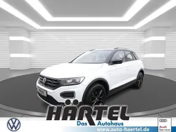 Pure white, metallic Gebraucht 2022 VW T-Roc Sport SUV | 25.500 € (Guter Preis)