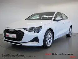 Gletscherweiss metallic Gebraucht 2024 Audi A3 Advanced Plus Limousine | 30.560 € (Fairer Preis)