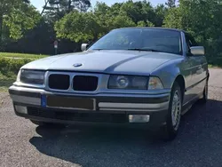 Silber Gebraucht 1993 BMW 320 Cabriolet Cabrio | 5.500 €