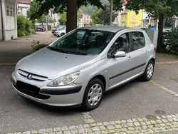 Silber Gebraucht 2002 Peugeot 307 Kleinwagen | 3.500 €