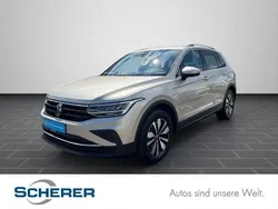 Ivory silver metallic Gebraucht 2024 VW Tiguan Move SUV | 31.450 € (Fairer Preis)