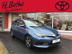 Denimblau metallic Gebraucht 2016 Toyota Auris Cool Kleinwagen | 11.880 € (Etwas zu teuer)