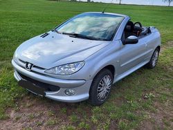 Silber Gebraucht 2005 Peugeot 206 CC Cabrio | 2.999 € (Teuer)