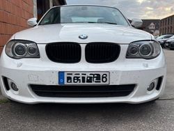 Weiß Gebraucht 2011 BMW 120 Kleinwagen | 7.500 € (Teuer)