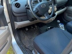 Silber Gebraucht 2007 Daihatsu Sirion Kleinwagen | 3.000 € (Etwas zu teuer)