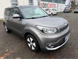 Titanuim silber Gebraucht 2016 Kia Soul Play SUV | 6.999 € (Superpreis)