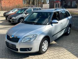 Silber Gebraucht 2008 Skoda Fabia Kombi | 3.999 €