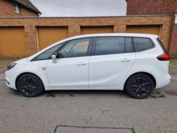 Weiß Gebraucht 2019 Opel Zafira Life Van / Kleinbus | 11.399 € (Superpreis)