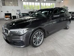 Grau Gebraucht 2020 BMW 530 Sport Line Kombi | 29.950 € (Guter Preis)
