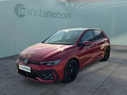 Rot Gebraucht 2024 VW Golf VIII Kleinwagen | 39.899 € (Guter Preis)