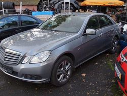 Silber Gebraucht 2010 Mercedes E200 Limousine | 9.999 € (Fairer Preis)
