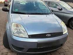 Blau Gebraucht 2005 Ford Fiesta Kleinwagen | 1.400 € (Guter Preis)