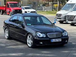 Schwarz Gebraucht 2005 Mercedes C320 Avantgarde Limousine | 7.500 € (Etwas zu teuer)