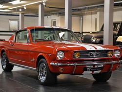 Rot Gebraucht 1965 Ford Mustang Fastback Coupé | 68.900 €