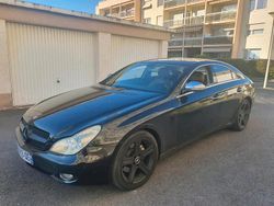 Schwarz Gebraucht 2005 Mercedes CLS500 Limousine | 9.900 € (Etwas zu teuer)