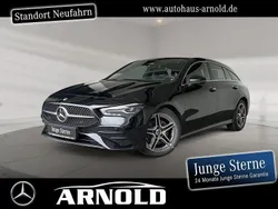 Schwarz (kosmosschwarz) Gebraucht 2024 Mercedes CLA200 Shooting Brake AMG line Kombi | 31.450 € (Guter Preis)
