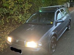 Andere farben Gebraucht 1999 Skoda Octavia Kombi | 1.100 € (Fairer Preis)