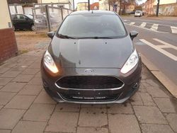 Magneticgrau (metallic) Gebraucht 2016 Ford Fiesta Celebration Kleinwagen | 7.600 € (Fairer Preis)