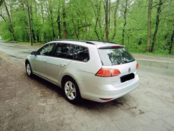 Silber Gebraucht 2013 VW Golf VII Comfortline Kombi | 7.500 € (Fairer Preis)