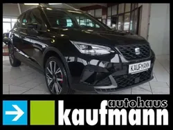 Mitternachtsschwarz Gebraucht 2024 Seat Arona Design SUV | 25.790 € (Fairer Preis)