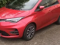 Rot Gebraucht 2020 Renault Zoe Kleinwagen | 12.000 € (Fairer Preis)
