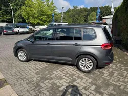 Grau Gebraucht 2017 VW Touran Comfortline Van / Kleinbus | 14.900 € (Superpreis)