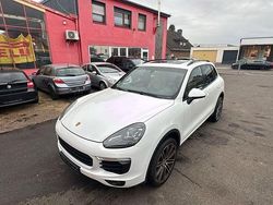 Weiß Gebraucht 2016 Porsche Cayenne Basis SUV | 29.000 € (Guter Preis)
