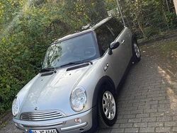 Silber Gebraucht 2003 Mini Cooper Coupé Coupé | 2.850 € (Fairer Preis)