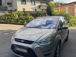 Silber Gebraucht 2010 Ford S-MAX S Limousine | 3.800 €