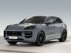Grau Gebraucht 2023 Porsche Cayenne S SUV | 111.400 € (Guter Preis)