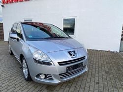 Grau Gebraucht 2012 Peugeot 5008 Allure Van / Kleinbus | 6.950 € (Fairer Preis)