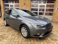 Grau Gebraucht 2015 Seat Leon Limousine | 14.990 €