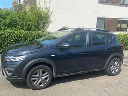 Grau Gebraucht 2023 Dacia Sandero Expression Kleinwagen | 18.700 € (Fairer Preis)