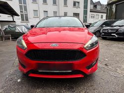 Rot Gebraucht 2018 Ford Focus ST-Line Kombi | 10.900 € (Superpreis)