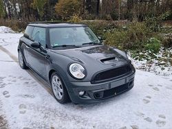 Grau Gebraucht 2011 Mini Cooper S Kleinwagen | 8.000 € (Guter Preis)