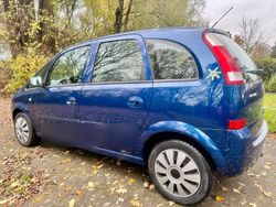 Blau Gebraucht 2005 Opel Meriva Van / Kleinbus | 2.300 € (Etwas zu teuer)