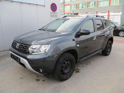 Grau Gebraucht 2021 Dacia Duster Celebration SUV | 13.970 € (Fairer Preis)