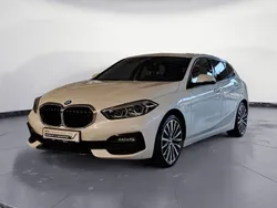 Weiß Gebraucht 2023 BMW 120 Sport Line Kleinwagen | 37.850 €