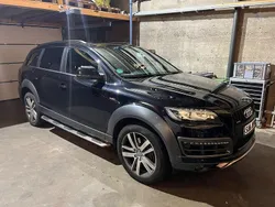 Schwarz Gebraucht 2011 Audi Q7 Ambiente SUV | 32.700 €