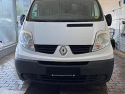Weiß Gebraucht 2012 Renault Traffic Van / Kleinbus | 5.000 €