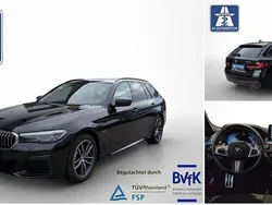 Schwarz Gebraucht 2022 BMW 530e M Sport Kombi | 31.950 € (Guter Preis)