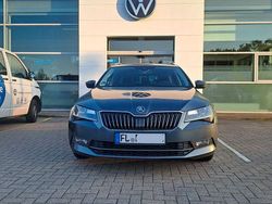Grau Gebraucht 2017 Skoda Superb Style Kombi | 12.200 € (Guter Preis)