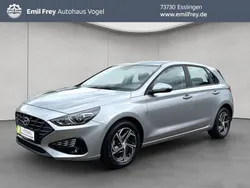 Silber Gebraucht 2023 Hyundai i30 Select Limousine | 17.360 € (Guter Preis)