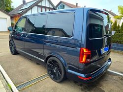 Blau Gebraucht 2019 VW Multivan Highline Van | 42.980 € (Etwas zu teuer)