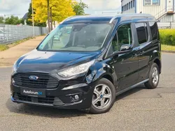 Schwarz Gebraucht 2018 Ford Tourneo Connect Titanium Van / Kleinbus | 13.999 € (Guter Preis)